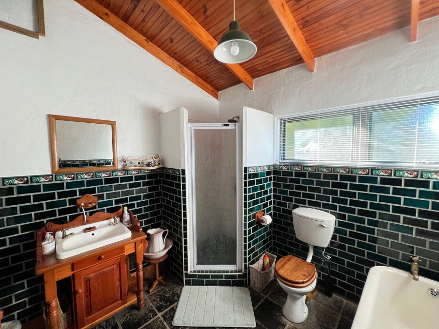 To Let 4 Bedroom Property for Rent in C Place Eastern Cape